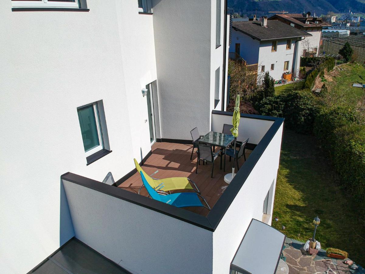 Apartment Le Rose Di Marianne - Sud Vahrn Екстериор снимка